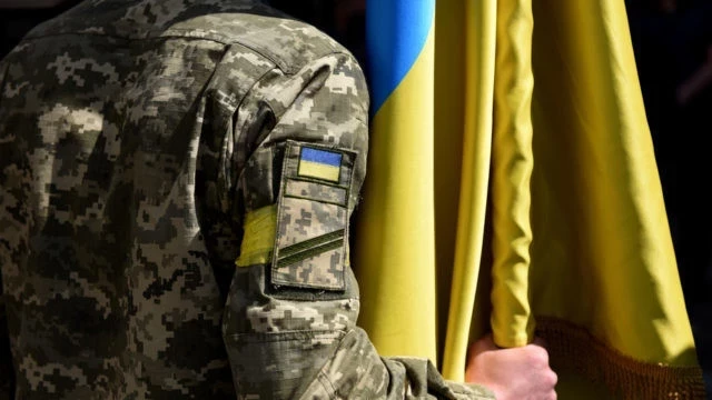 Жогорку Рада Украинадагы аскердик абал менен мобилизацияны узартты