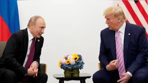Путин жана Трамп Украинадагы конфликтти жөнгө салуу маселесин талкуулашты
