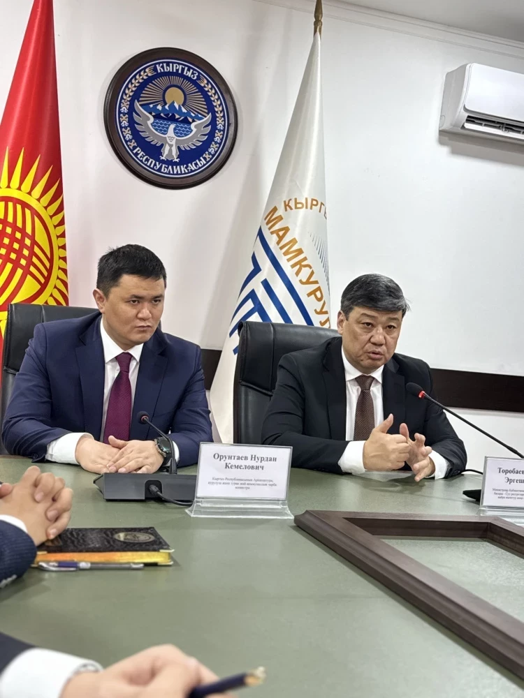 Нурдана Орунтаеваны жаңы министрликтин жамаатына тааныштырды. Фото
