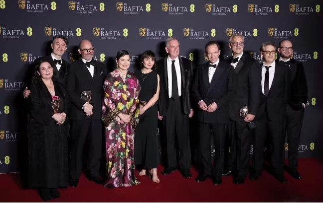 Киносыйлык BAFTA — 2025: Жеңүүчүлөр жана жылдыздардын кызыл килемдеги образы