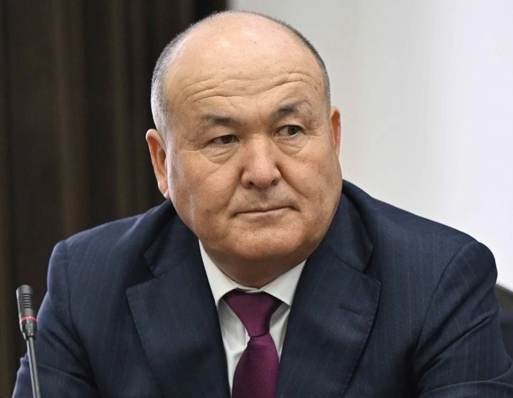 Ош мэри транспорт доорундары жана кайчы курулуш маселелерин кандайча чечээрин айтты