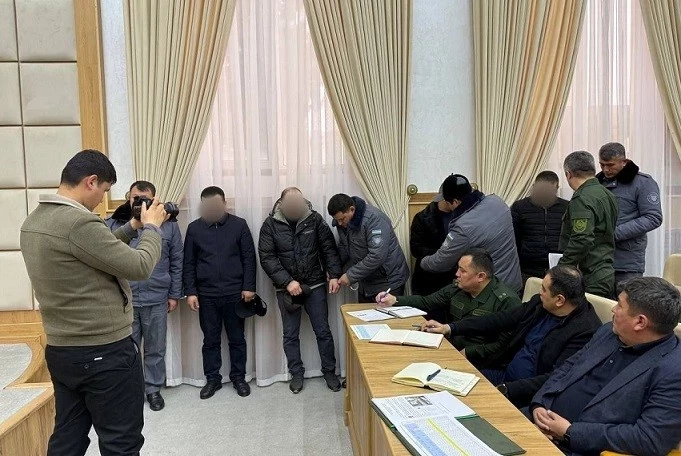 Самаркандда жети энергетик коррупция маселелери боюнча жыйын учурунда кармалды