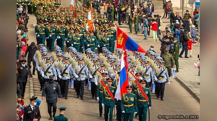 Монголиянын аскер кызматкерлери Бурят Республикасындагы Жеңиш парадына катышат