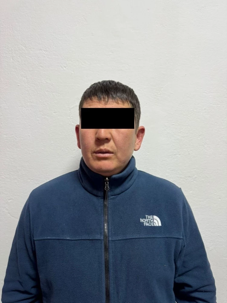 Жергиликтүү кеңештин спикери кармалды. Ал адам уурдоого жана азаптоого шектелип жатат