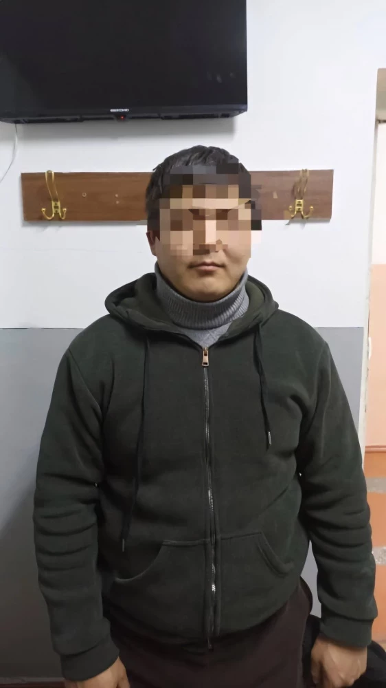 Ош обласыныңда 33 жаштагы эркек киши жезөкшөлүккө жардам көрсөткөнү үчүн кармалды