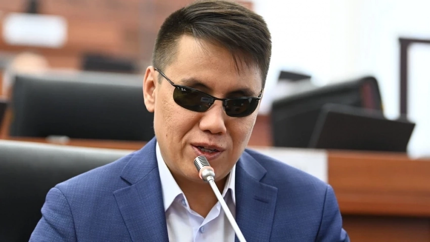Дастан Бекешев: "Жаңы Жер кодексинде көп каршылыктар бар"