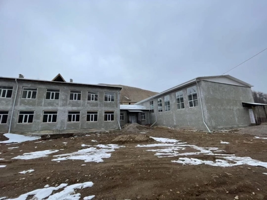Лейлек районунда жаңы мектеп курулууда