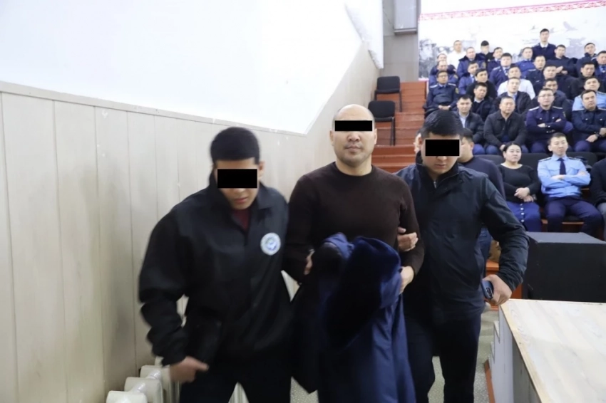 Бишкекте ГКНБ сот аткаруучулары арасында коррупцияны аныктады