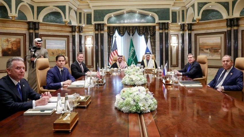 Путин менен Трамптын жолугушуусу Украинанын келишимдериндеги прогресске байланыштуу, - Рубио
