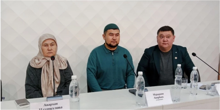 Эркекке милицияга кайрылгандан кийин кылмыш иши ачылды. Ал Камчыбек Ташиевден жардам сурап жатат
