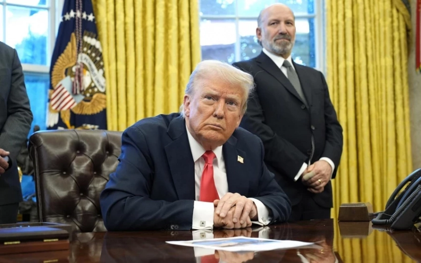 Дональд Трамп алтын карталарды киргизүү тууралуу жарыялады