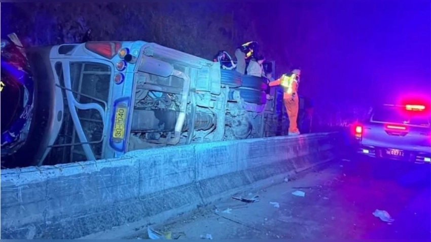Тайландда экскурсиялык автобус менен болгон ЖОЖдо 18 адам каза болуп калды