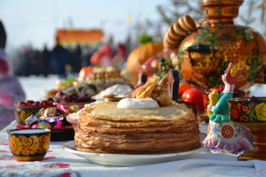 Кыргызстандыктарды Масленицага чакырат