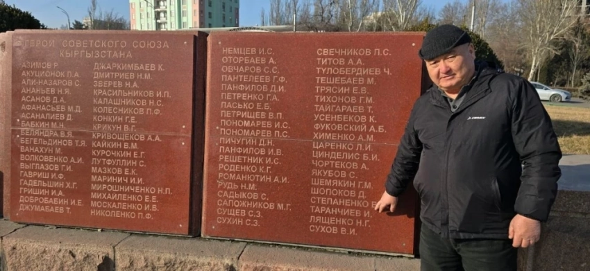 Баатырдын уланары Исмаилбек Таранчиевдин атындагы паркка байланыштуу тынчсызданып жатышат