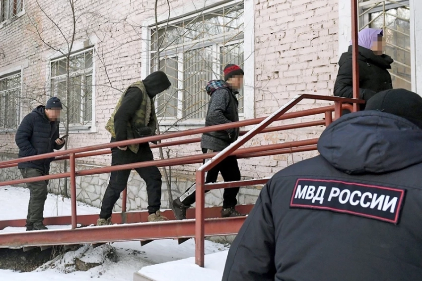 83 миңден ашык кыргызстандык Россияда мыйзамсыздар реестрина кирди