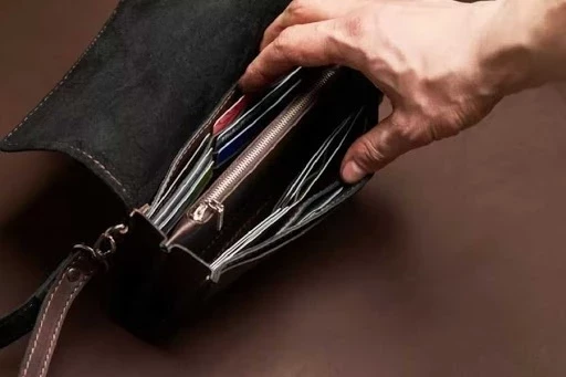 Бишкекте тоноого шектүү киши кармалды