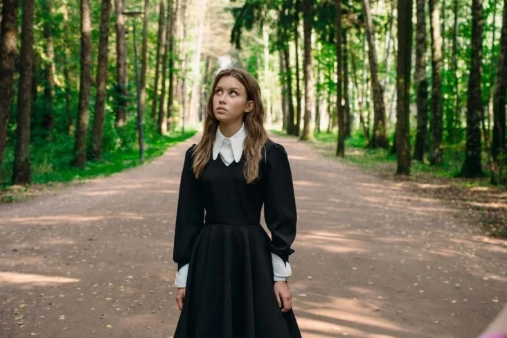 "Алиса жомоктуктар өлкөсүндө" фильмынын тизери Владимир Высоцкийдин ырыктары менен чыкты