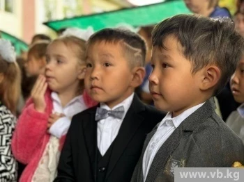 Билим министрлиги жаңы 12 жылдык программага ылайык кайсы класстар окуй тургандыгын түшүндүрдү
