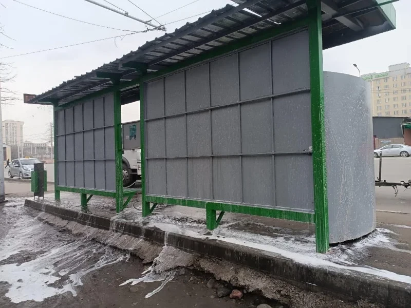 Бишкекте аялдамаларды, жолдорду жана тосмолорду тазалоо башталды