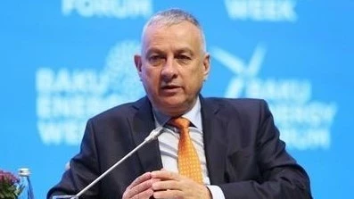 Еврокомиссарды Халыкаралык өнөктөштүктүн иштери боюнча күзөт жүргүзөт, Борбордук Азияга саякат жүргүзөт