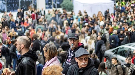 Белградда демонстранттардын саны 31 миңге жетти