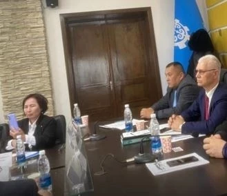 Бишкекте окумуштуулар ноосфералык өнүгүү векторун талкуулашты