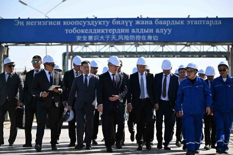 Чүй облусунун бир нече ишканаларын өкмөт башчысы зыярат кылды