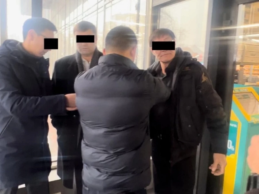 «Кыргызлото» директору инвесторлордон $10 миң талап кылды - видео