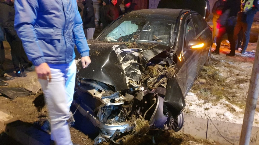 Бишкекте машина струнаны уруп, ооруканага жүргүнчү жетти – сүрөт