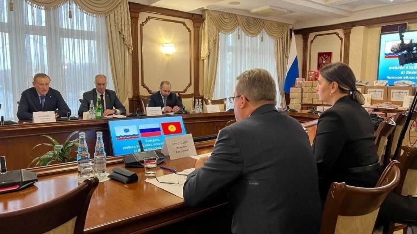 Ленинград облусунан Чүй облусуна 5 миң балдар китеби жиберилди