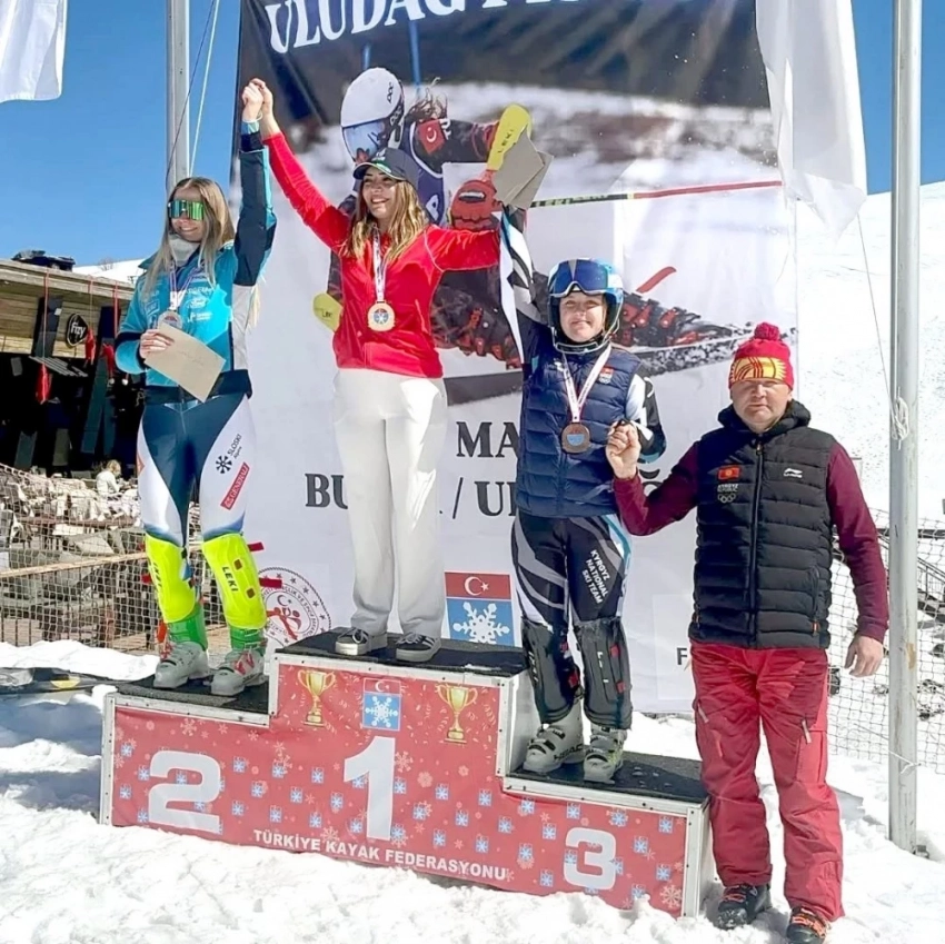 Альмина Ибраимова "ULUDAG FIS CUP" турниринде коло медаль жеңди