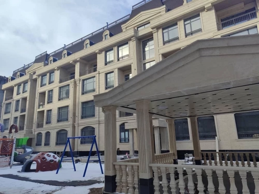 Мамлекетке Бишкектеги элиттүү комплексте 24 батир кайтарылды