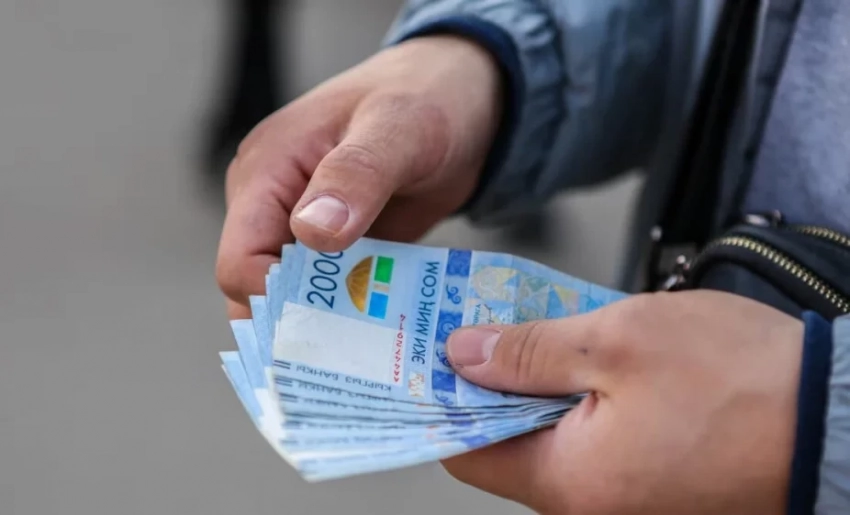 Кыргызстандыктардың орто айлык маянасы 39,3 миң сомдон ашты