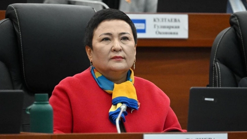 12 жылдык билим берүүгө өтүү провал болот, деп билдирди Кыргызстан парламенти