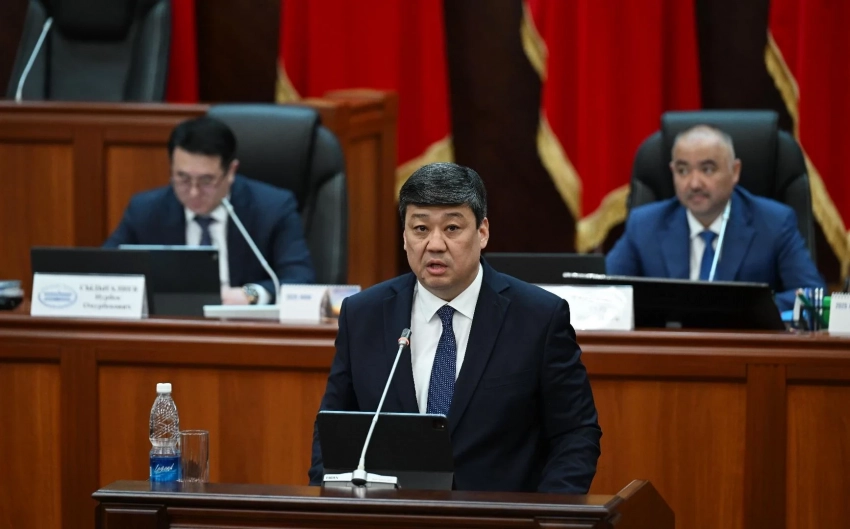 Жогорку Кенеш жазгы талаа иштерин өткөрүү боюнча даярдык жөнүндө маалыматтарды укту