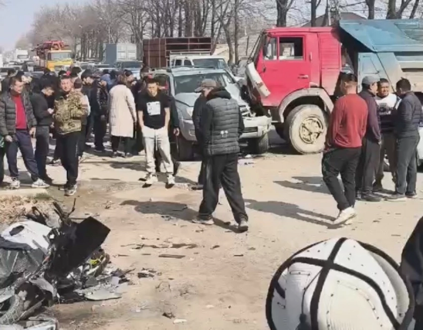 Бишкекте көптөгөн жол кырсыгынын видеосу пайда болду