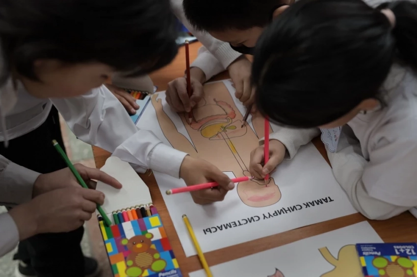 Кыргызстан Эл аралык мектеп тамактануусунун күнүн белгилейт