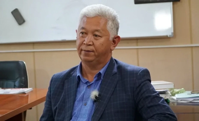 Бүгүнкү бийлик жоопкерчиликти өзүнө алып, чегара боюнча маселени ырааттуу чечти - Кыяс Молдокасымов