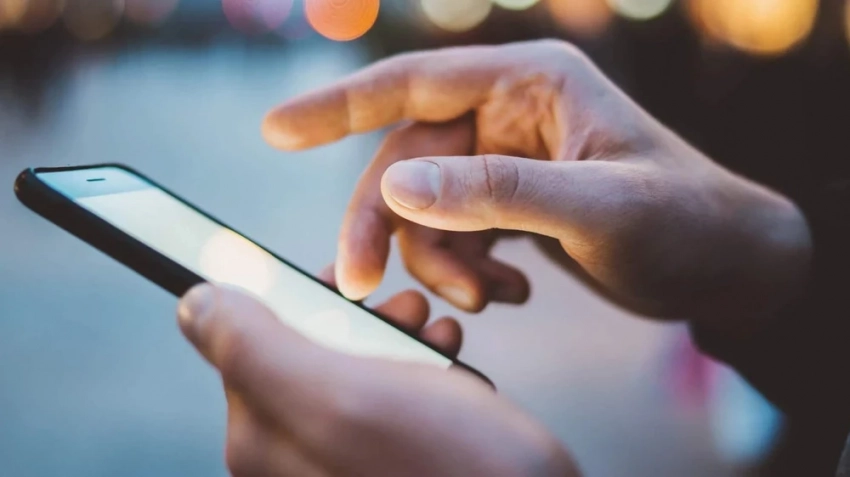 Казакстандагы мобилдик операторлорго байланыштуу иликтөө башталды, аларды кыязы, келишим түзүүдө шектешет