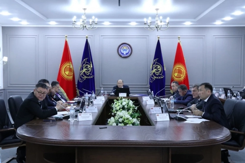 КР Эмгек жана социалдык камсыздоо министрлигинде 233,5 млн сомдук финансылык мыйзам бузуулар аныкталды