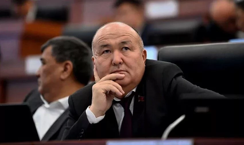 Ошго кирүүнү төлөмдүү кылууну каалап жатышат