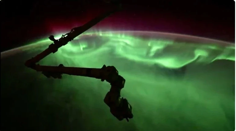 NASAнын астронавты Жердин орбитасынан полярдык чиймени кандайча көргөнүн көрсөткөн