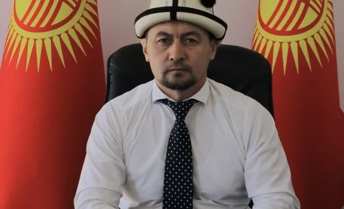 Балыкчы шаарынын мэри түз эфирде шаардыктардын суроолоруна жооб берет