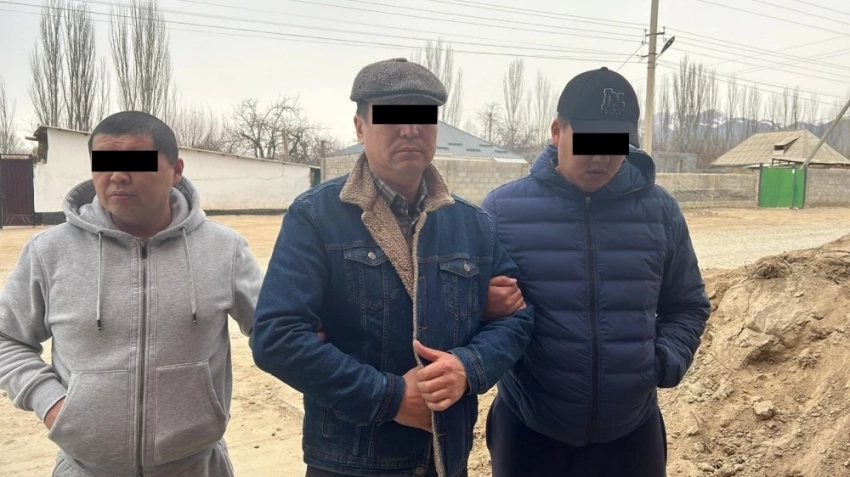 ГКНБ Чолпон-Ате шаарындагы №44 колония-поселениянын начальниги А.Т.А.ны камады