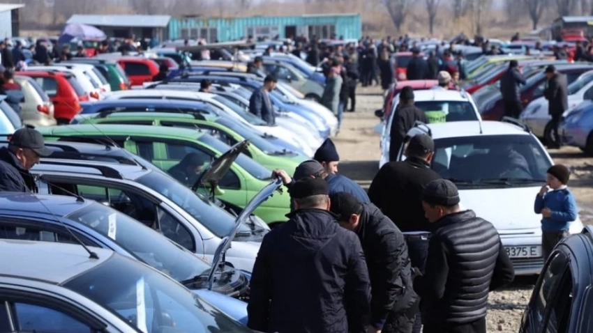 Кыргызстандын мамлекеттик банктары айдоочуларга автоунааны легалдаштырууга насыя берүүгө даяр