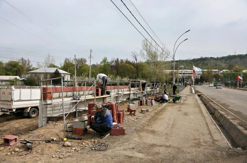 Ош шаарында заманбап жылы жай курулушу жүрүп жатат