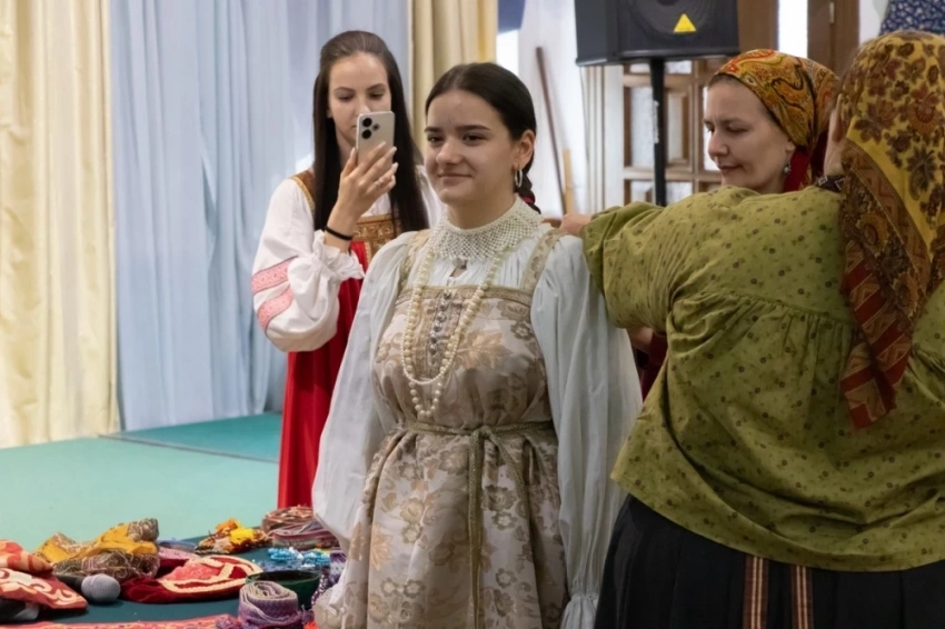 Бишкек епархиясында орус эл кийимдери боюнча семинар өттү