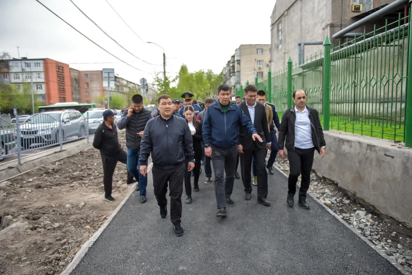 ТРК «Ош базары»нын инфраструктурасы: мэр Айбек Джунушалиев инспекцияда