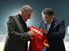 Камчыбек Ташиев обсудил инвестиции в футбол Кыргызстана с сербским функционером