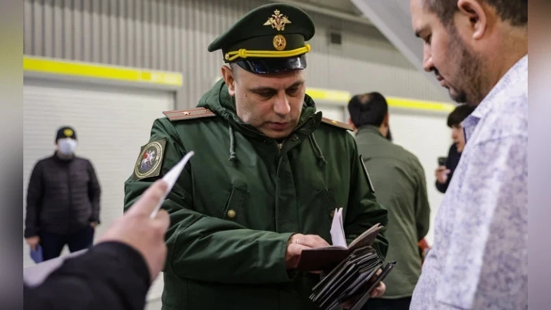 Из России после рейда в Подмосковье депортируют 96 мигрантов